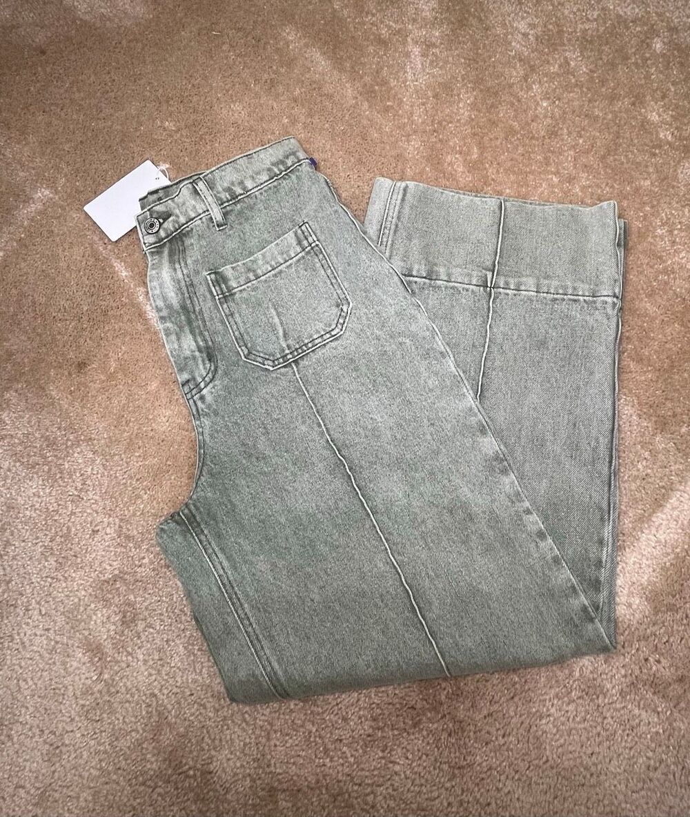 Entro NWT Washed Olive Green Wide Leg High Rise Patch Pocket Cargo Jeans Size Me